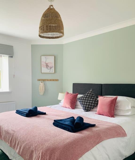 May Cottage - Heart Of Vibrant Village & 10 Mins Walk To Beach Milford on Sea Exterior foto